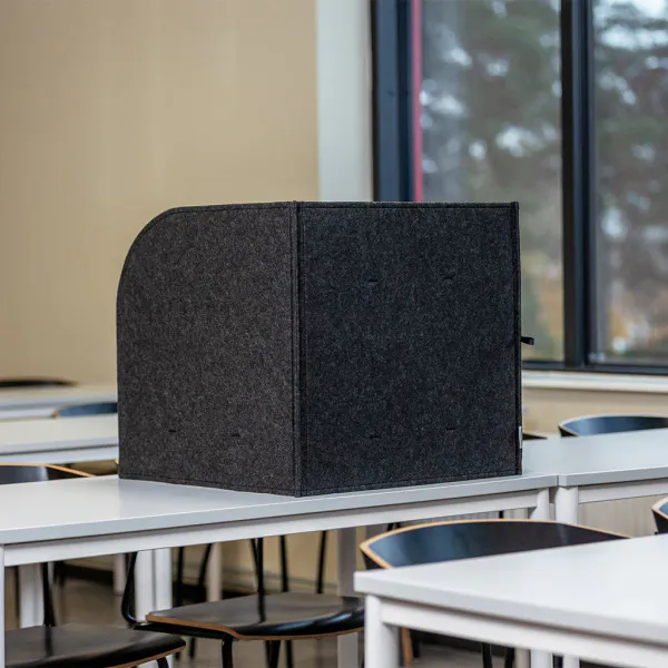 Lyddempende bordskjerm