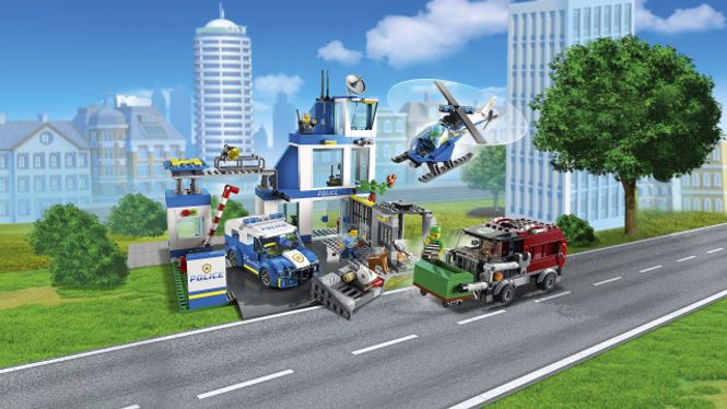 Hovedbilde LEGO® City Politistasjon - 668 deler